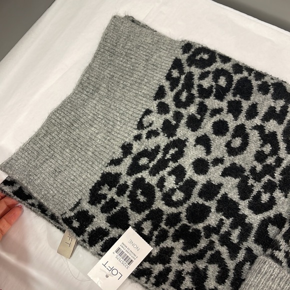 Brand New Loft Scarf & beanie set - Picture 4 of 4